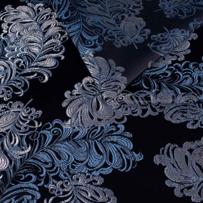 Granatowa tkanina obiciowa żakardowa Diva w duże, błyszczące wzory roślinne