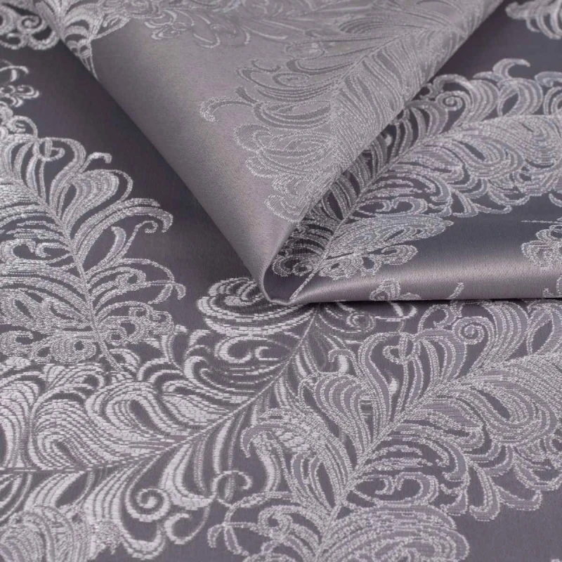 Jasnoszary materiał obiciowy Diva popiel w eleganckie, srebrzyste ornamenty klasyczne