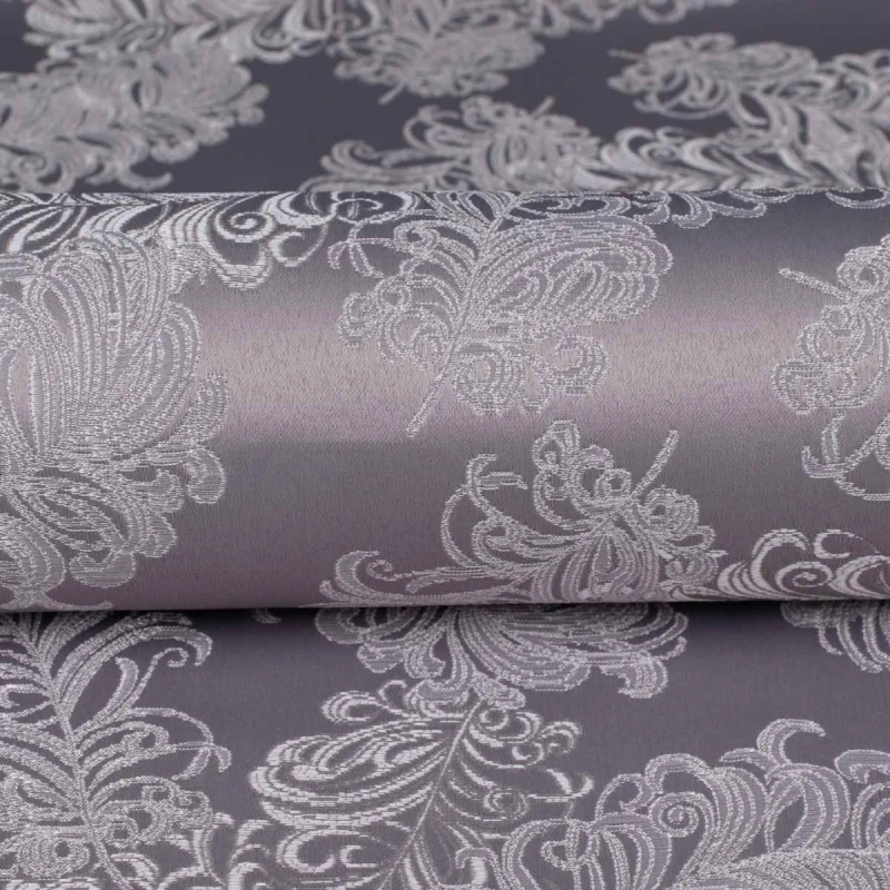 Jasnoszary materiał obiciowy Diva popiel w eleganckie, srebrzyste ornamenty klasyczne
